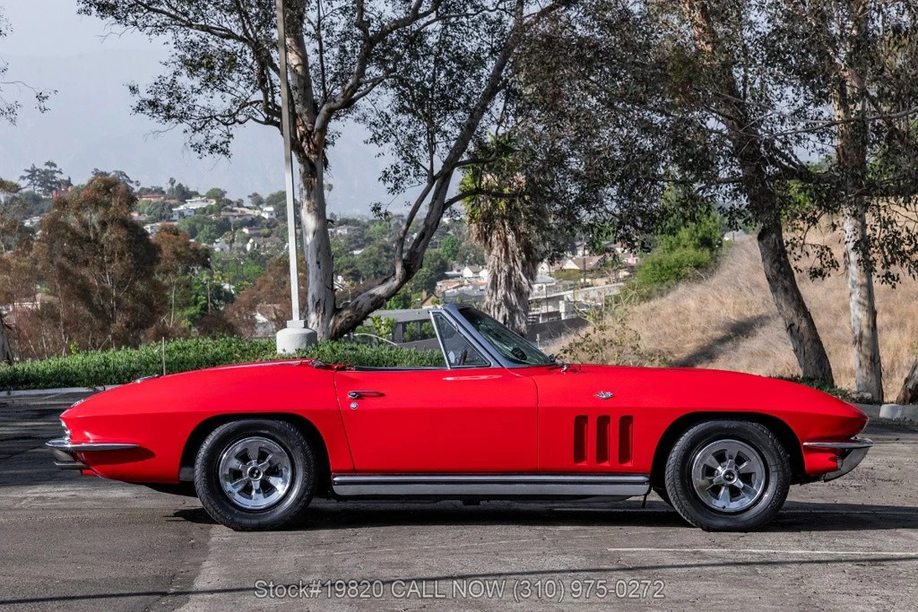1965 Chevrolet Corvette C2 - Image 5 of 24