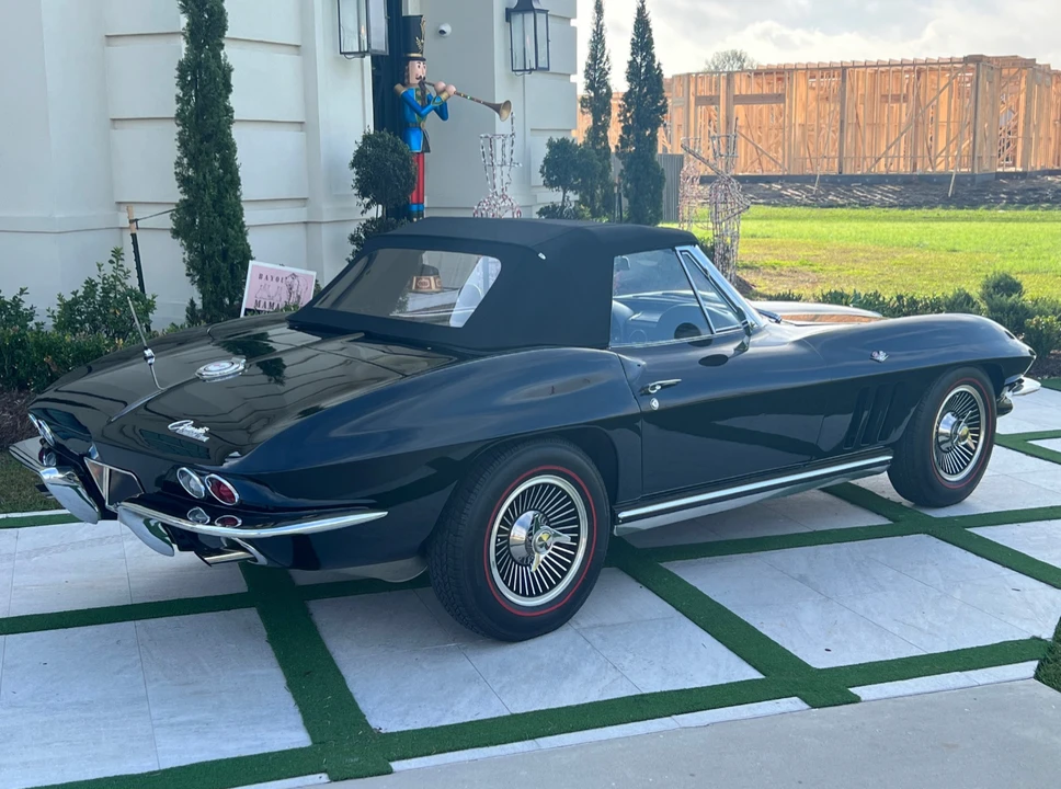 1965 Chevrolet Corvette C2 - Image 18 of 31