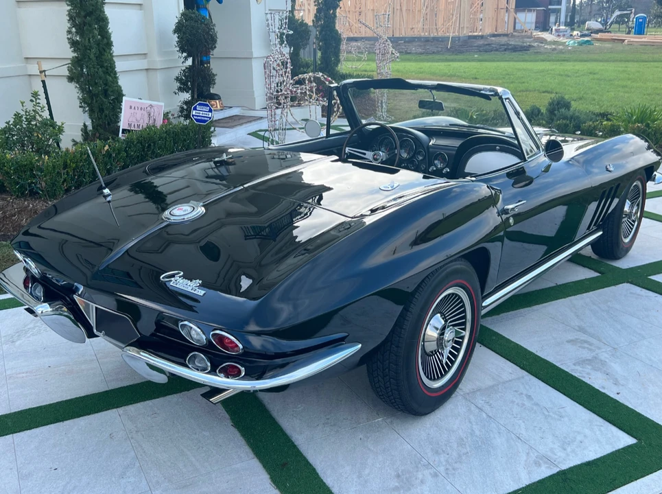 1965 Chevrolet Corvette C2 - Image 20 of 31