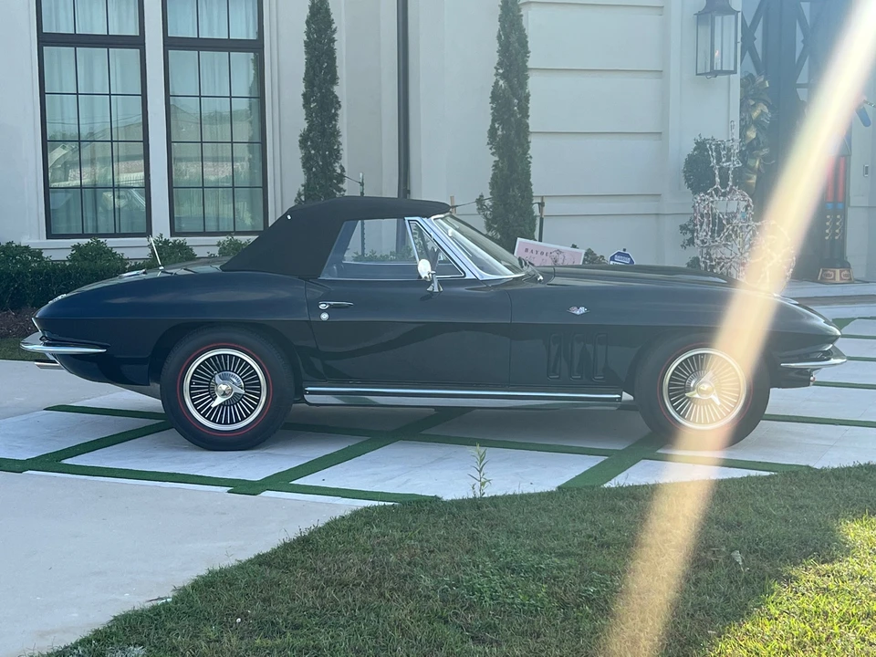 1965 Chevrolet Corvette C2 - Image 19 of 31