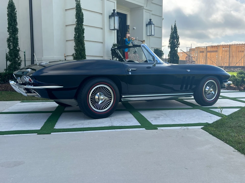 1965 Chevrolet Corvette C2 - Image 12 of 31