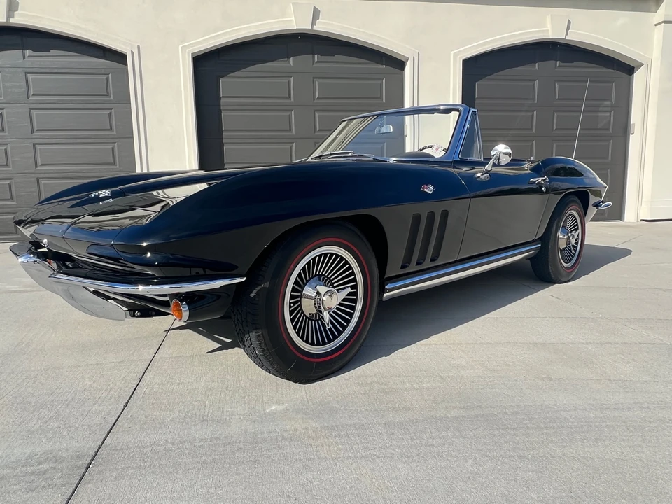 1965 Chevrolet Corvette C2 - Image 4 of 31