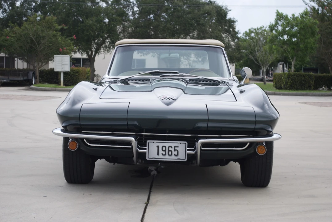 1965 Chevrolet Corvette C2 - Image 3 of 31