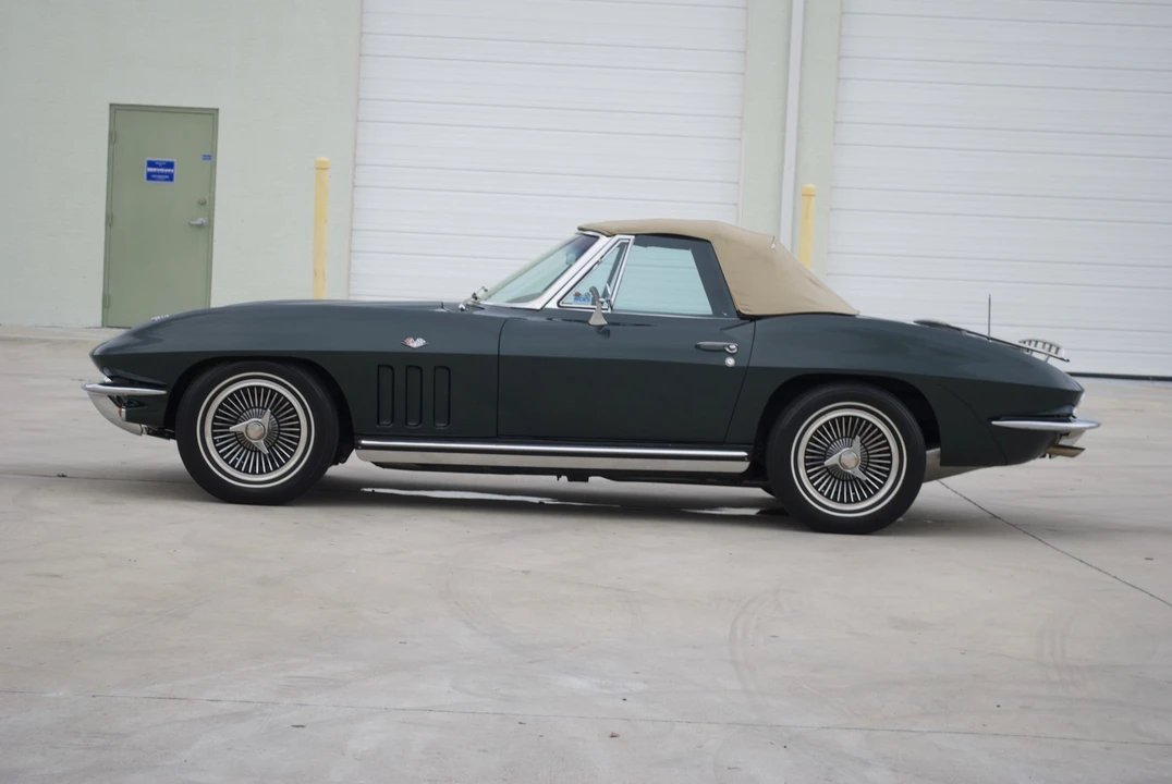 1965 Chevrolet Corvette C2 - Image 7 of 31