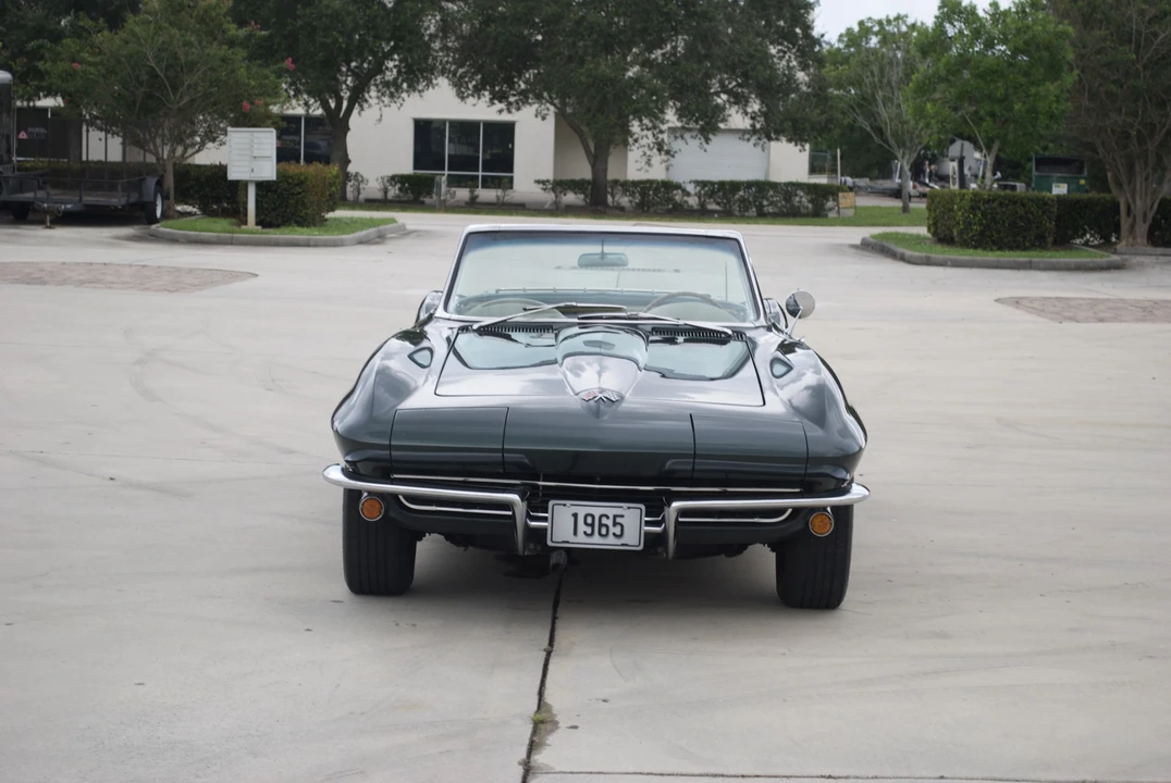 1965 Chevrolet Corvette C2 - Image 16 of 31