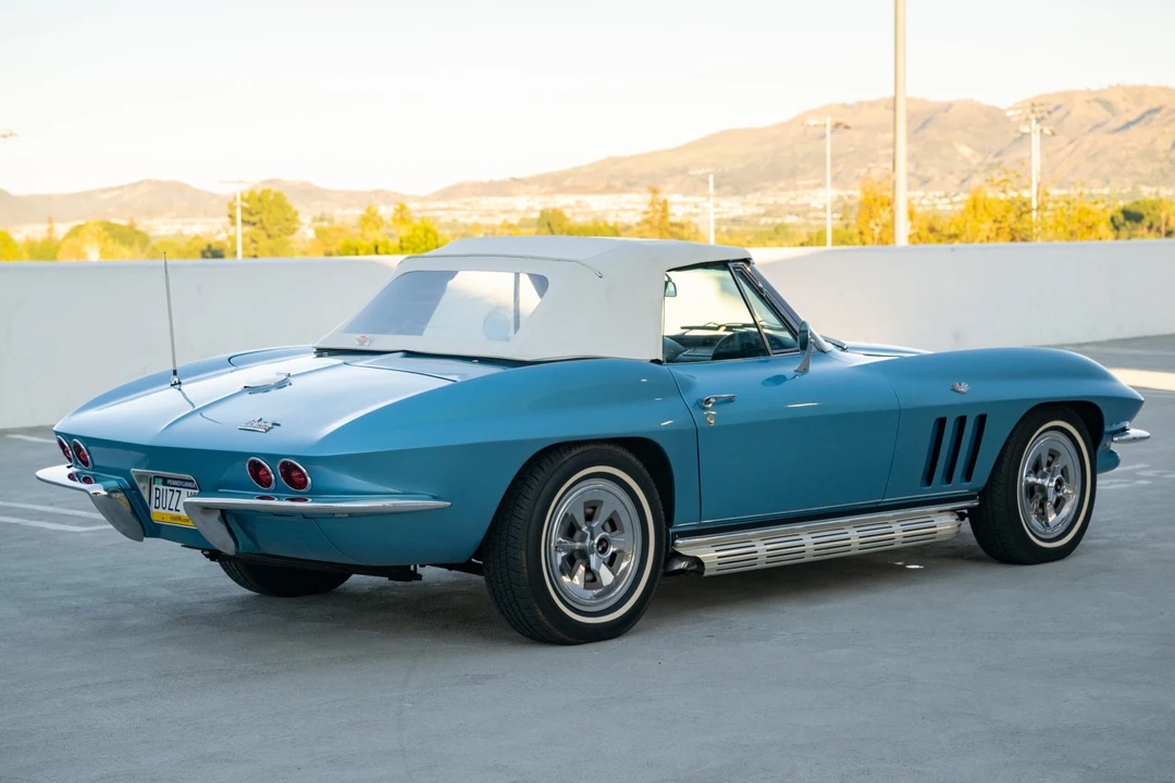 1965 Chevrolet Corvette C2 - Image 10 of 31