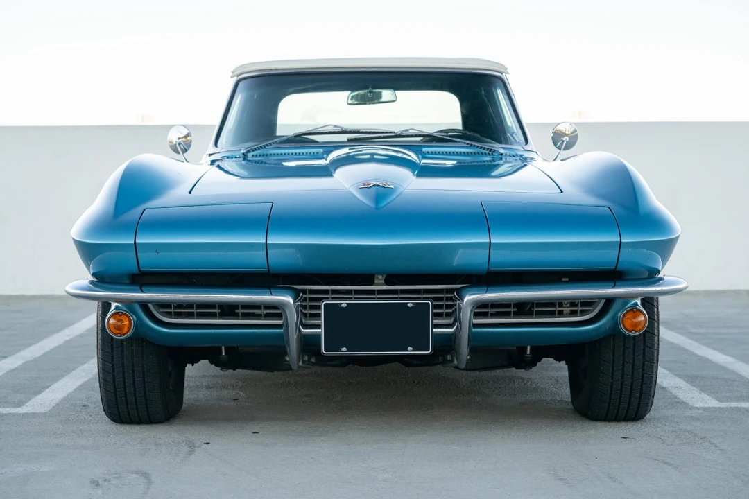 1965 Chevrolet Corvette C2 - Image 3 of 31