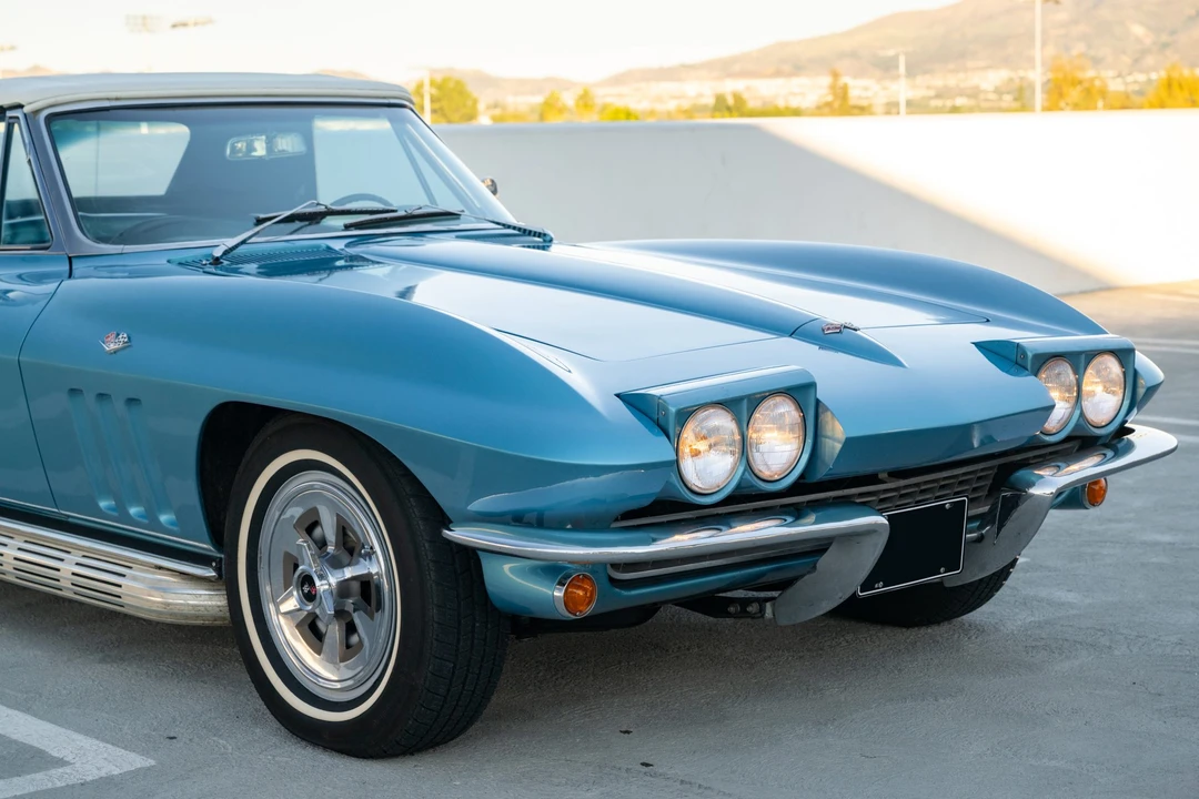 1965 Chevrolet Corvette C2 - Image 20 of 31