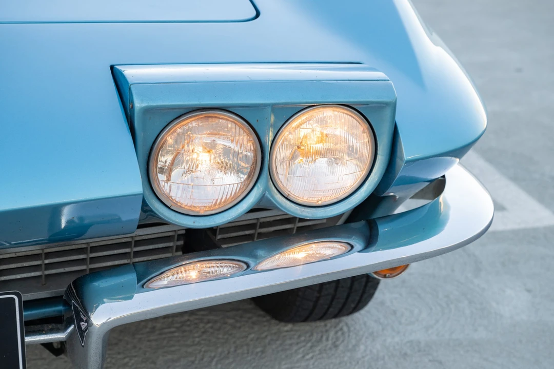 1965 Chevrolet Corvette C2 - Image 25 of 31