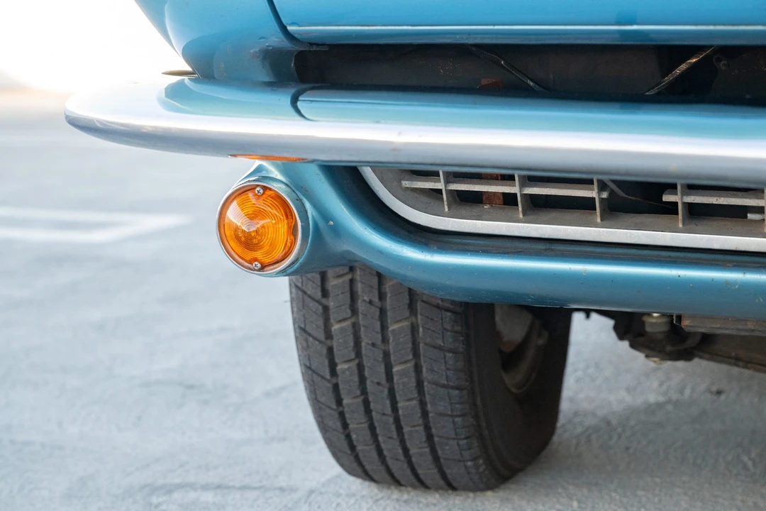 1965 Chevrolet Corvette C2 - Image 26 of 31