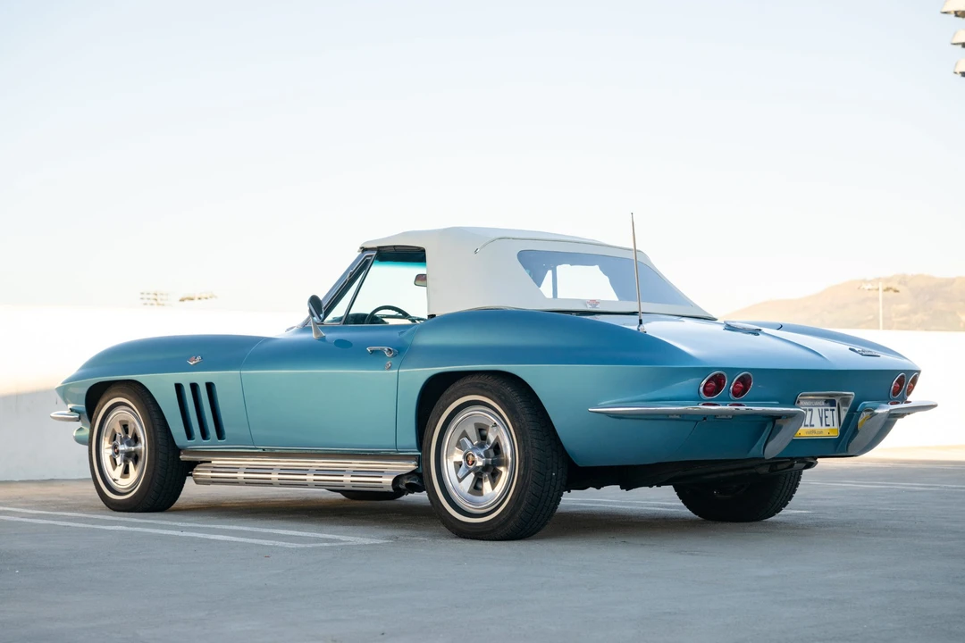 1965 Chevrolet Corvette C2 - Image 7 of 31