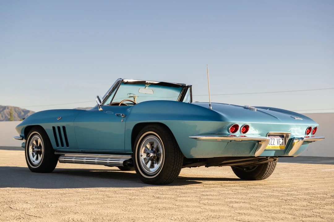 1965 Chevrolet Corvette C2 - Image 17 of 31