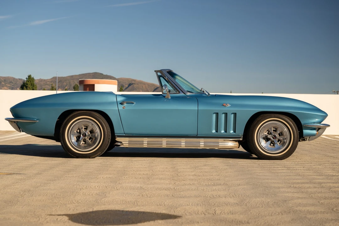 1965 Chevrolet Corvette C2 - Image 16 of 31