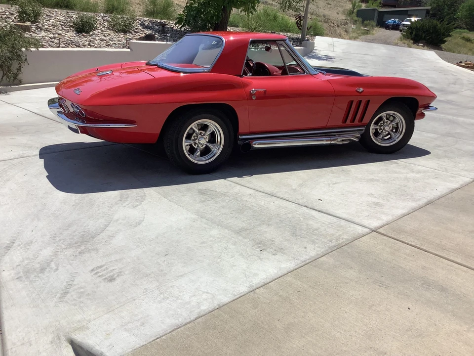 1965 Chevrolet Corvette C2 - Image 8 of 31