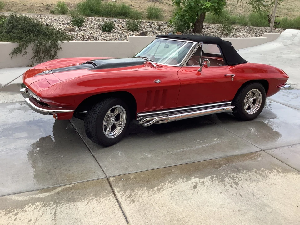 1965 Chevrolet Corvette C2 - Image 2 of 31