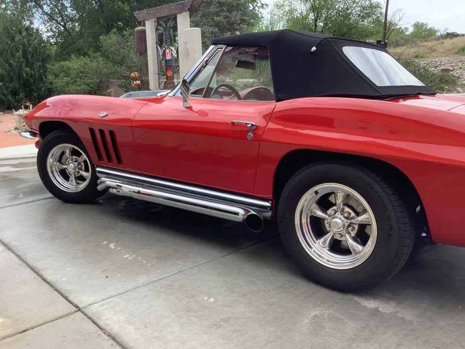 1965 Chevrolet Corvette C2 - Image 21 of 31