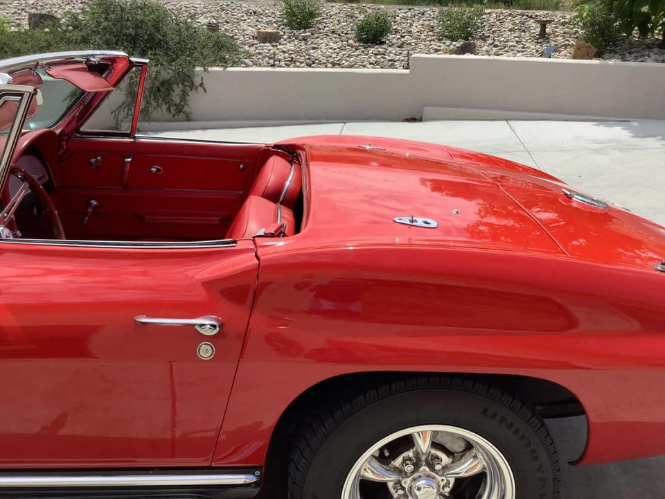 1965 Chevrolet Corvette C2 - Image 26 of 31