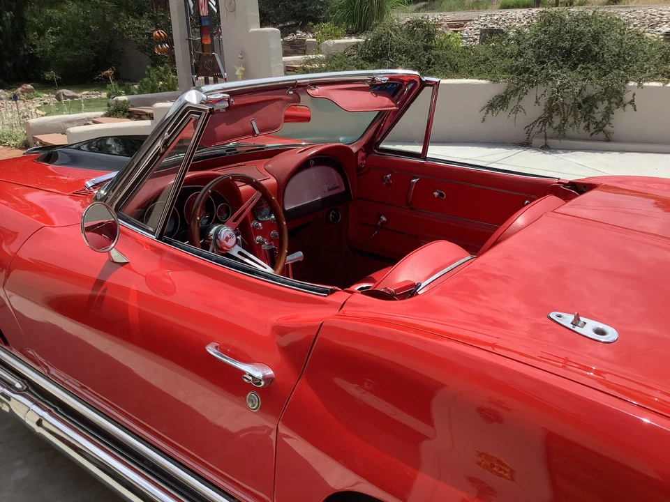 1965 Chevrolet Corvette C2 - Image 24 of 31