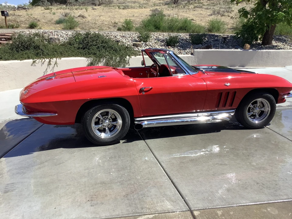 1965 Chevrolet Corvette C2 - Image 10 of 31