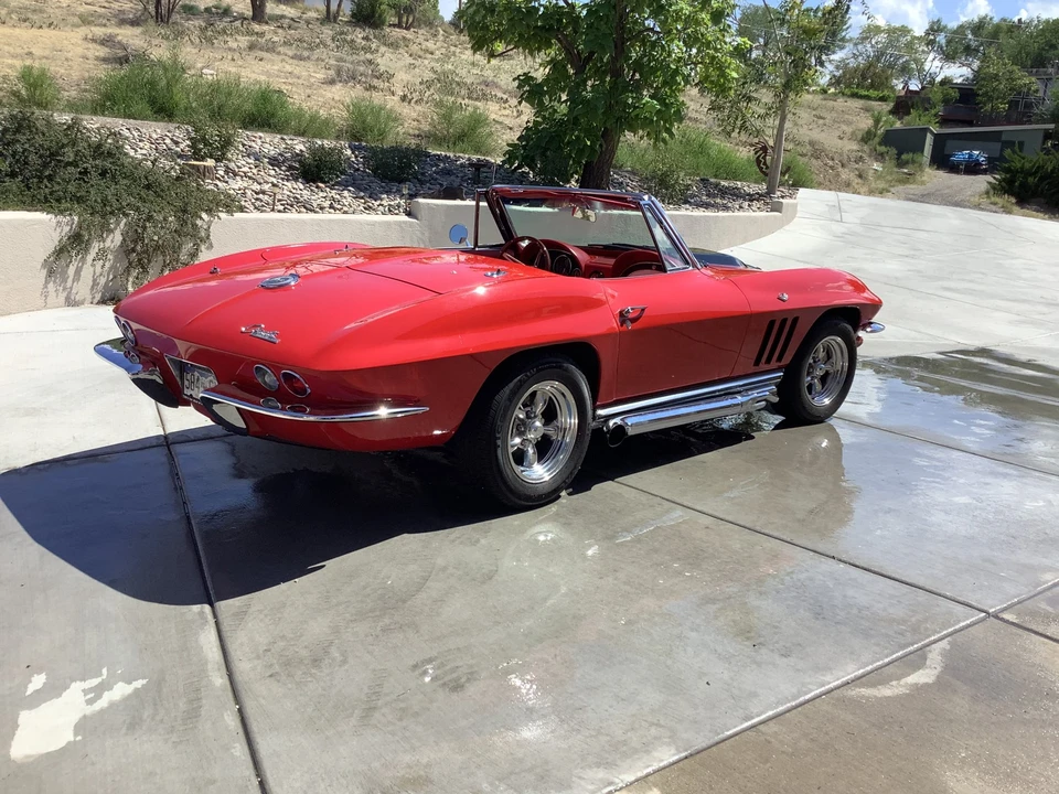 1965 Chevrolet Corvette C2 - Image 11 of 31