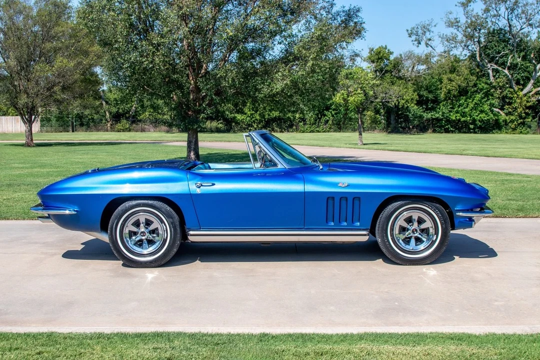 1965 Chevrolet Corvette C2 - Image 6 of 21