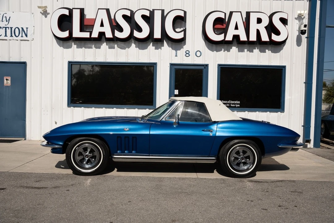 1965 Chevrolet Corvette C2 - Image 2 of 21