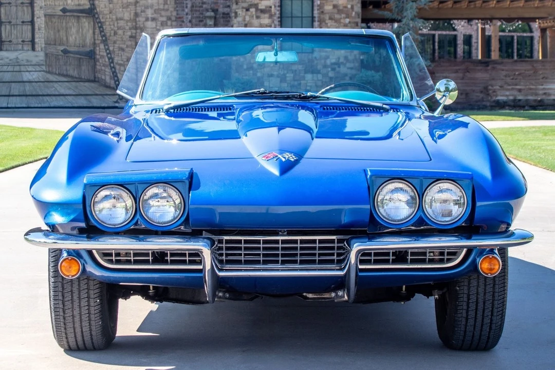 1965 Chevrolet Corvette C2 - Image 8 of 21
