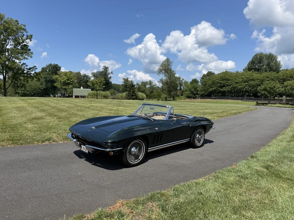 1965 Chevrolet Corvette C2 - Image 3 of 31