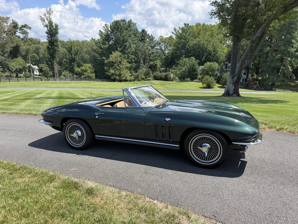 1965 Chevrolet Corvette C2 - Image 14 of 31