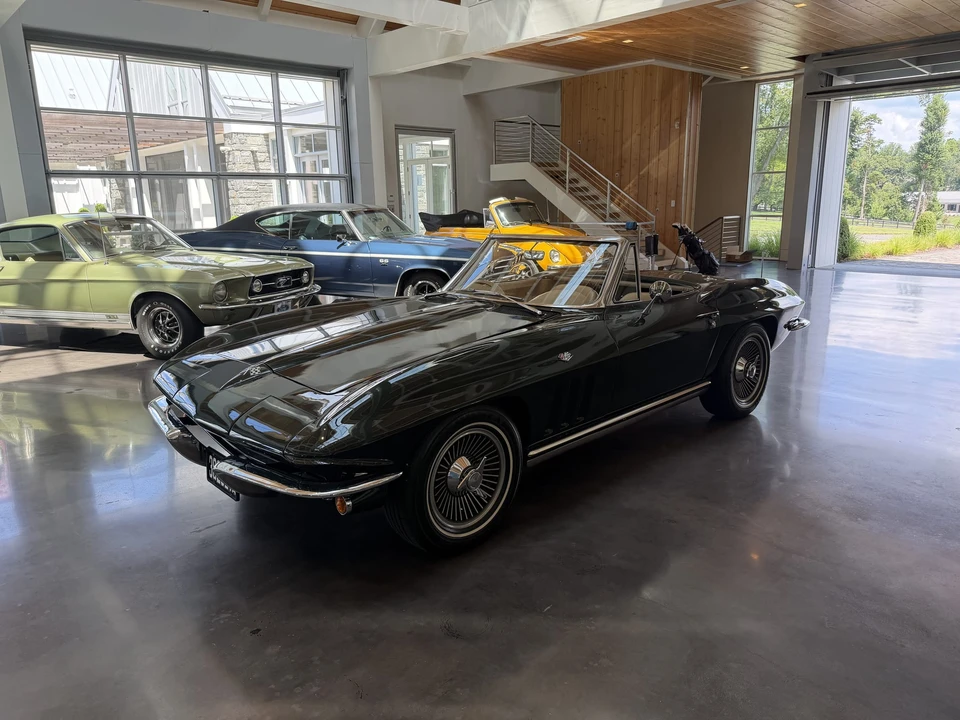 1965 Chevrolet Corvette C2 - Image 31 of 31