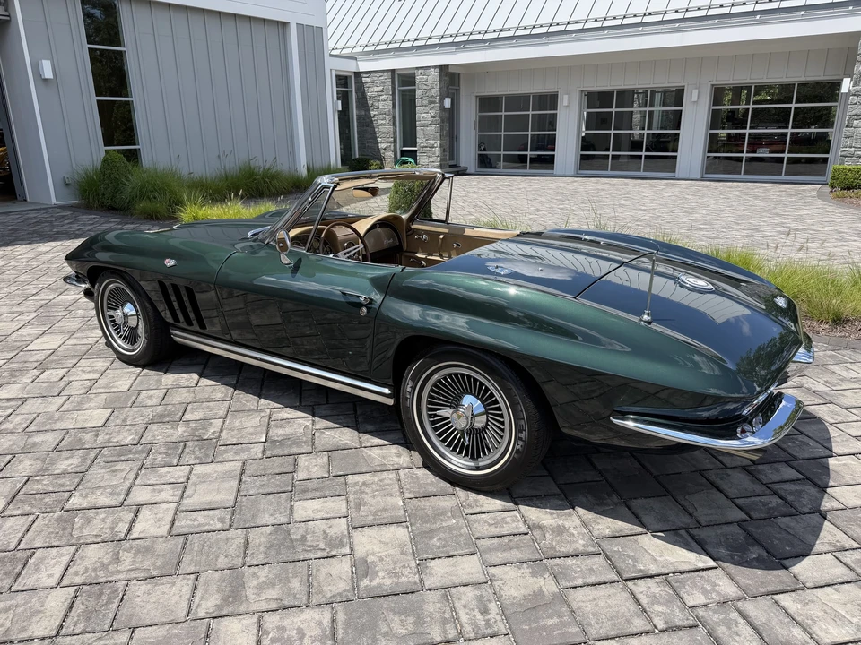 1965 Chevrolet Corvette C2 - Image 29 of 31