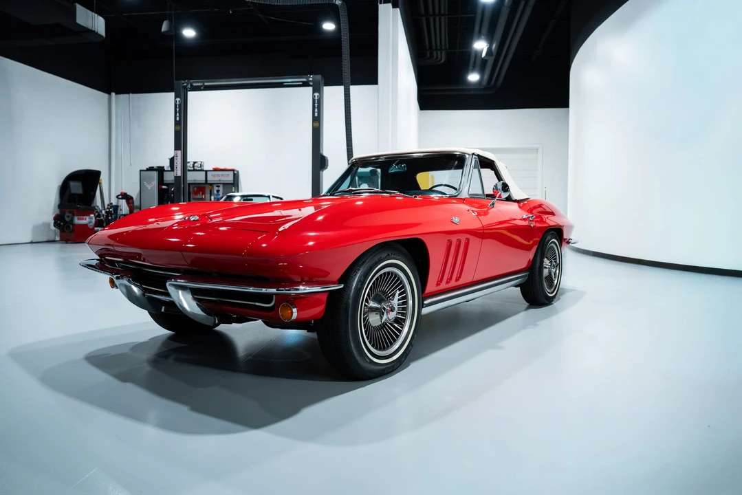 1965 Chevrolet Corvette C2 - Image 5 of 31
