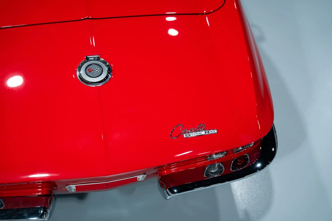 1965 Chevrolet Corvette C2 - Image 21 of 31