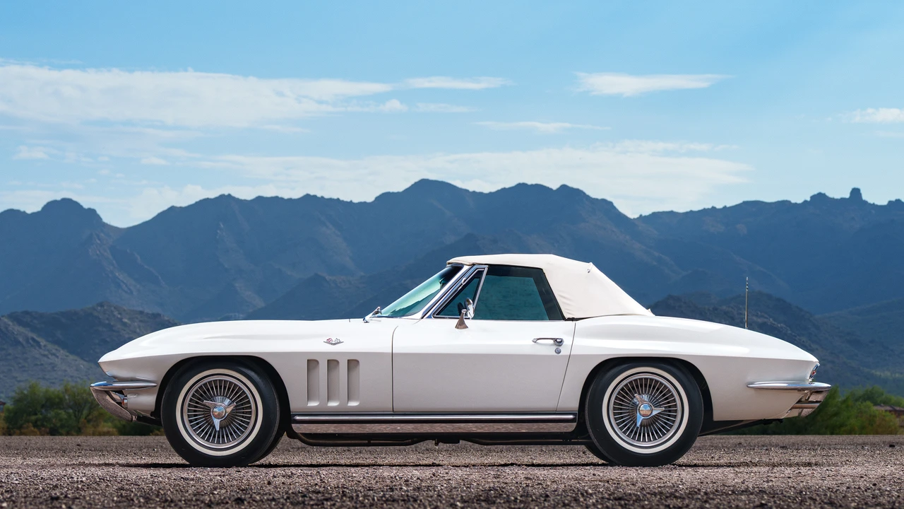 1965 Chevrolet Corvette C2 - Image 31 of 31