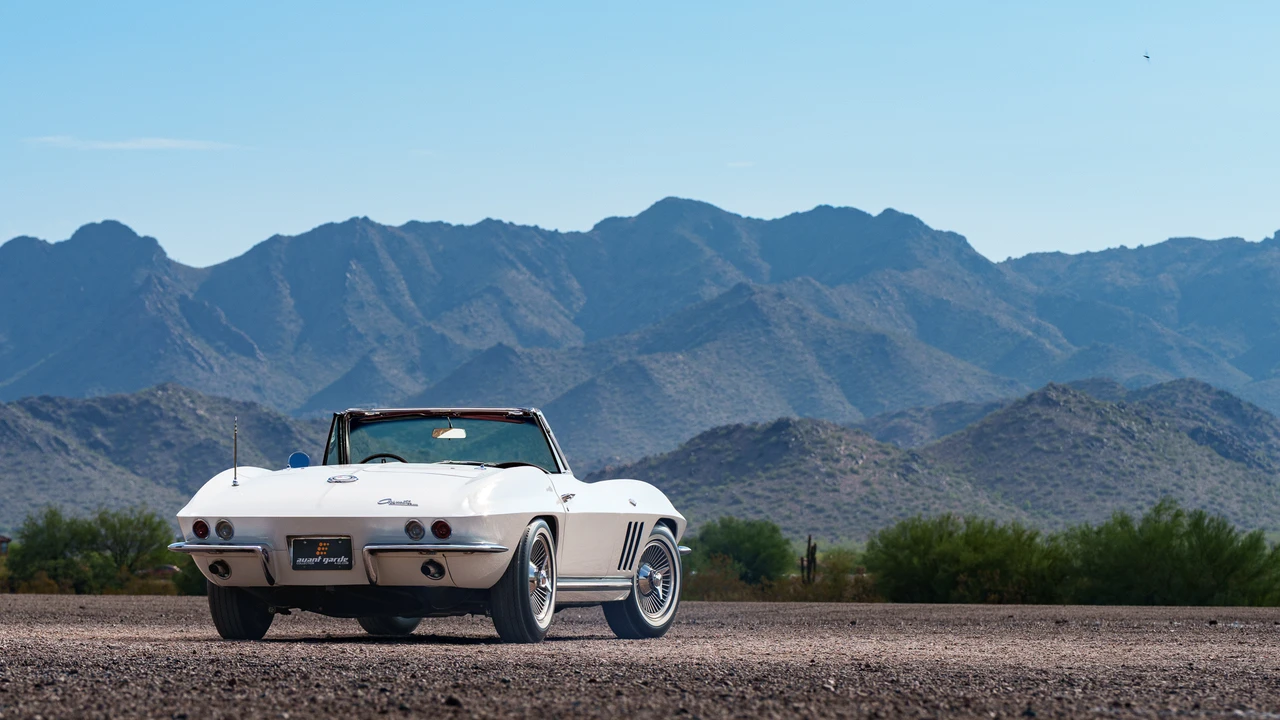 1965 Chevrolet Corvette C2 - Image 19 of 31