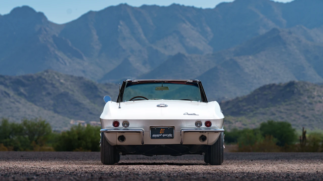 1965 Chevrolet Corvette C2 - Image 23 of 31