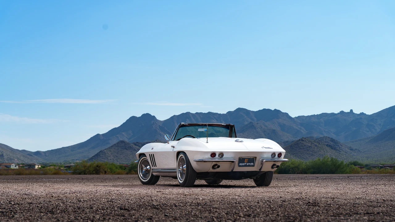 1965 Chevrolet Corvette C2 - Image 26 of 31