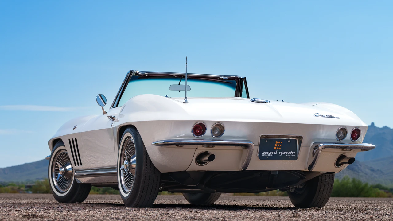 1965 Chevrolet Corvette C2 - Image 27 of 31