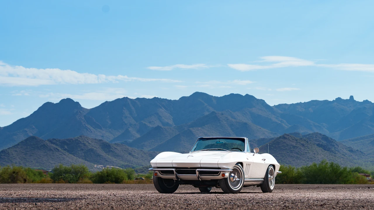 1965 Chevrolet Corvette C2 - Image 4 of 31