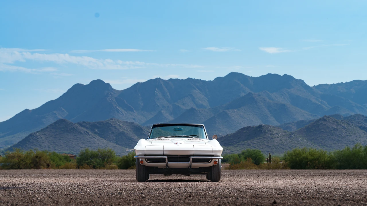 1965 Chevrolet Corvette C2 - Image 6 of 31