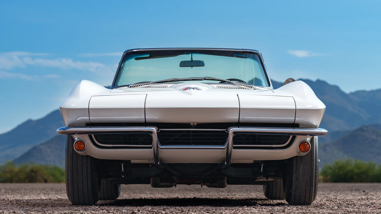 1965 Chevrolet Corvette C2 - Image 8 of 31