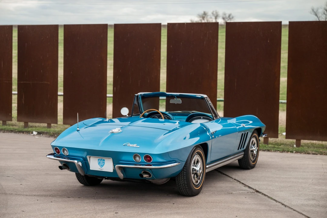 1965 Chevrolet Corvette C2 - Image 30 of 31