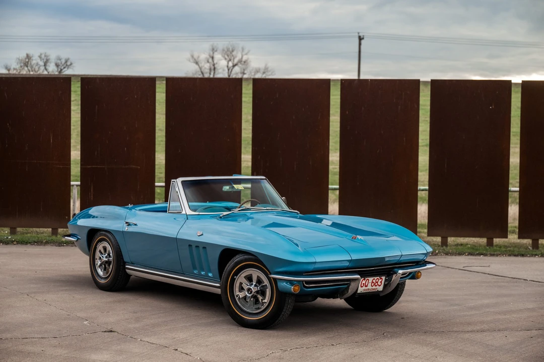 1965 Chevrolet Corvette C2 - Image 3 of 31