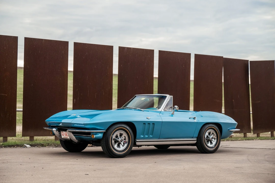 1965 Chevrolet Corvette C2 - Image 14 of 31