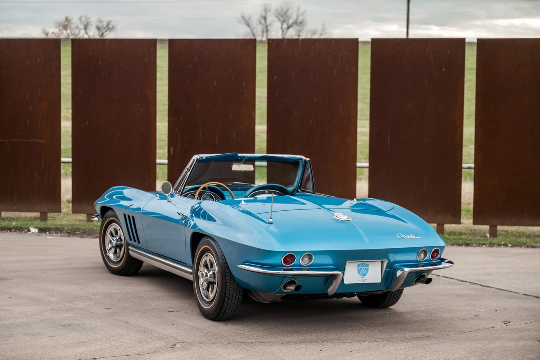 1965 Chevrolet Corvette C2 - Image 22 of 31