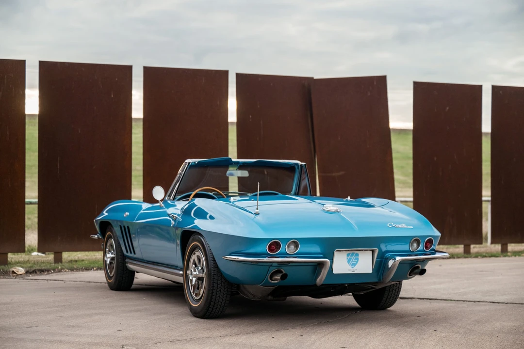 1965 Chevrolet Corvette C2 - Image 25 of 31