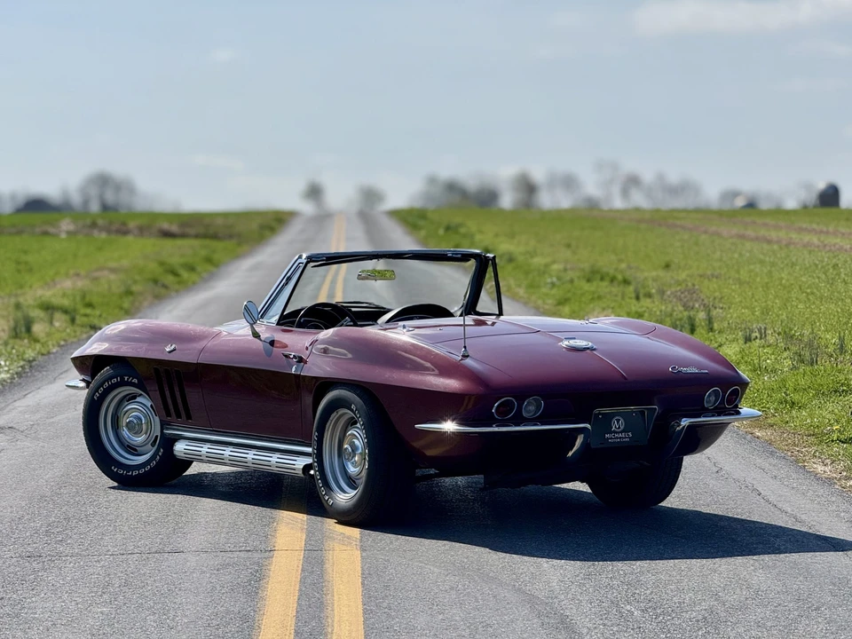 1965 Chevrolet Corvette C2 - Image 23 of 31