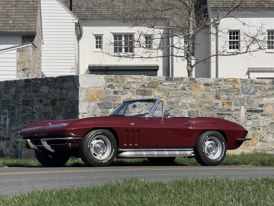 1965 Chevrolet Corvette C2 - Image 2 of 31