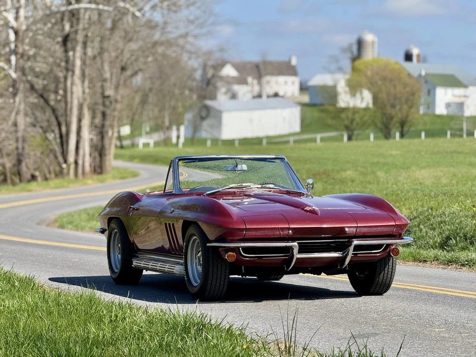 1965 Chevrolet Corvette C2 - Image 8 of 31