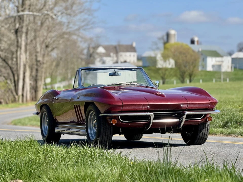 1965 Chevrolet Corvette C2 - Image 9 of 31